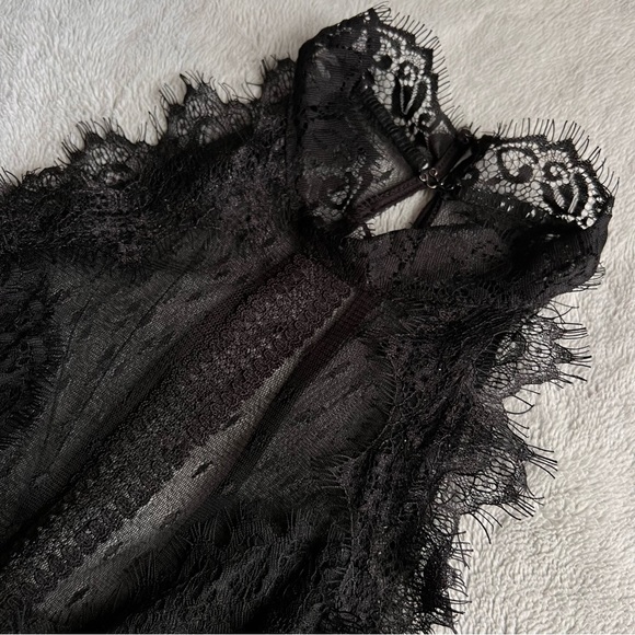 NWT Express Halter Lace Pieced Cutout Evening Cocktail Jumpsuit Solid Black - Picture 6 of 17